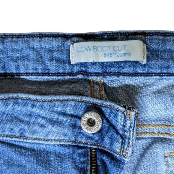 Levi's Women's Low Boot Cut 545 Jeans - Picture 5 of 8